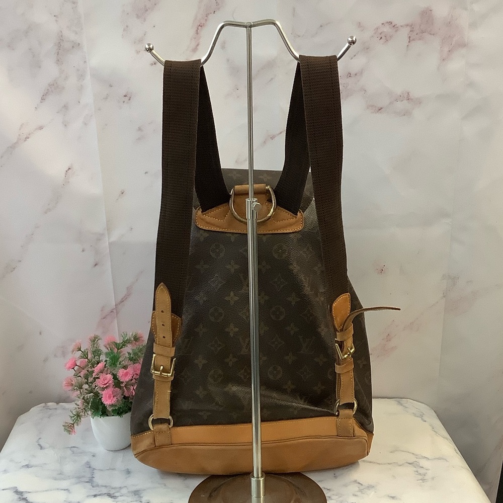 GUC Louis Vuitton Montsouris GM Backpack - Picture 7 of 15